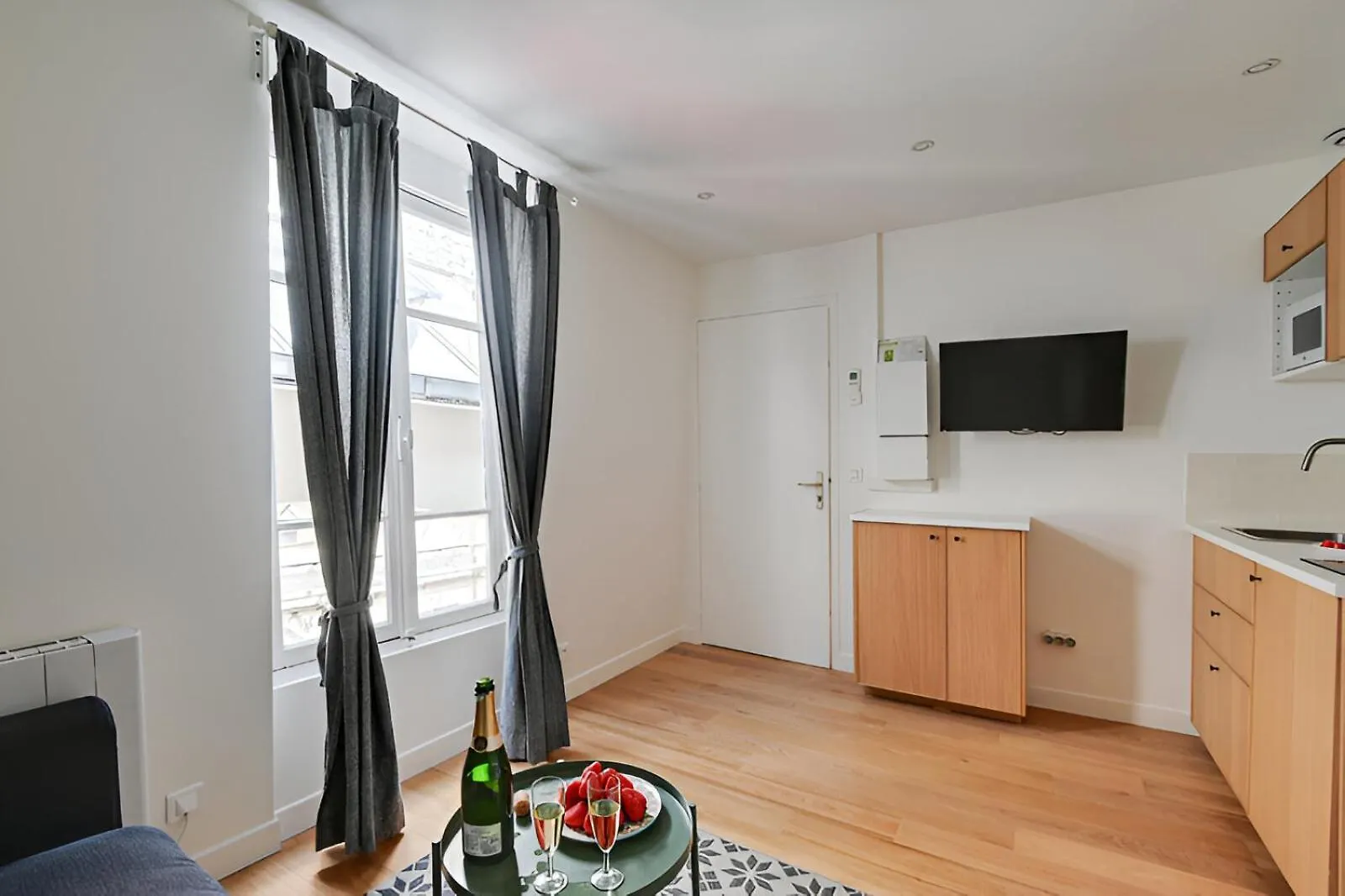 137 Suite Ella - Superb Apartment In Paris.  Paris